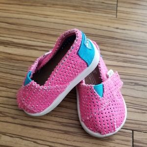 Baby girl tiny Toms size T3